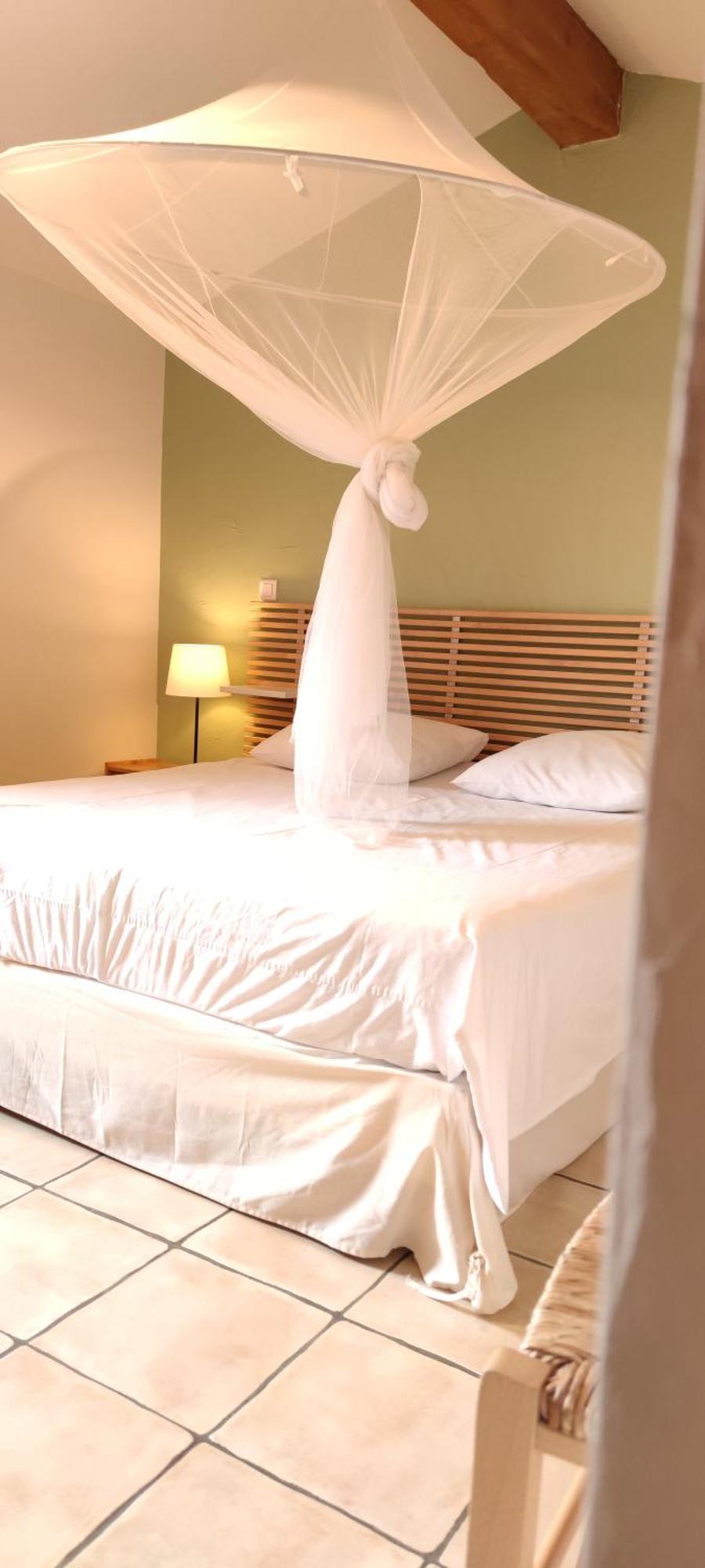 La Rose Des Vents & Spa - Gite La Parenthese Neoules Exterior photo